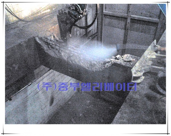 94e40e04cb004dcbaa45b95fe2489cc0.jpg